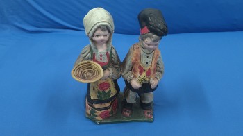 Coppia di statuine in costume