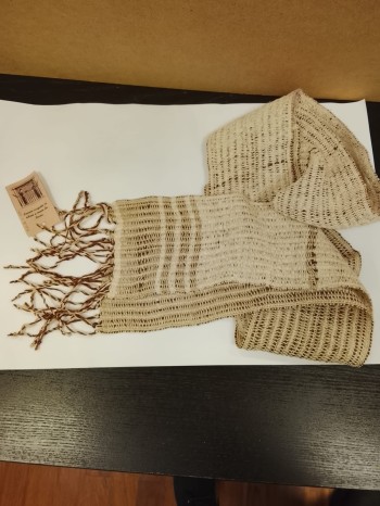 Sciarpetta fatta a telaio