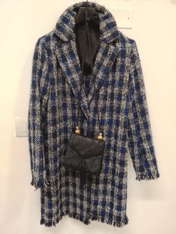 Giacca a quadretti con lurex e borsetta