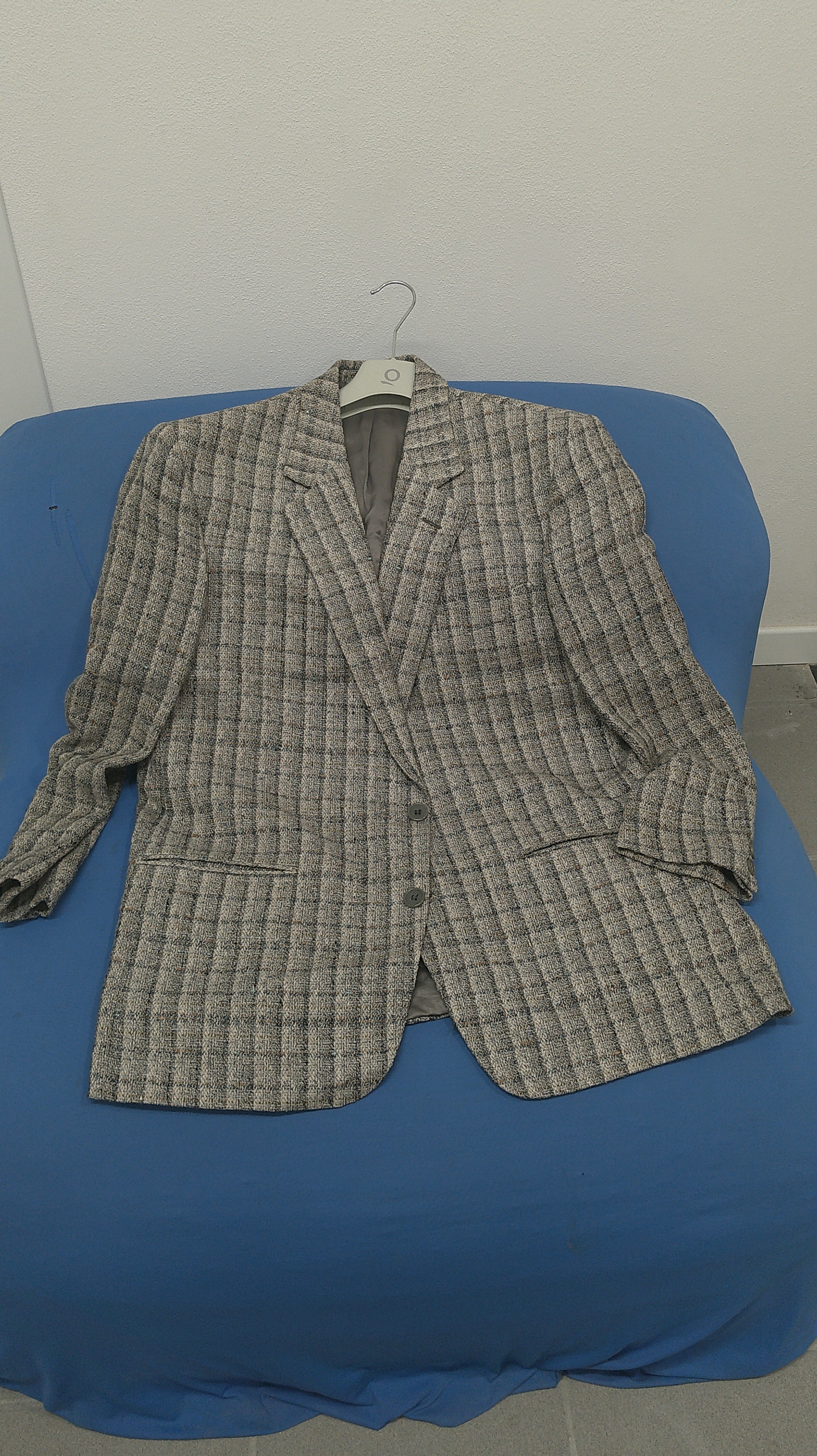 Giacca uomo rifinita a mano