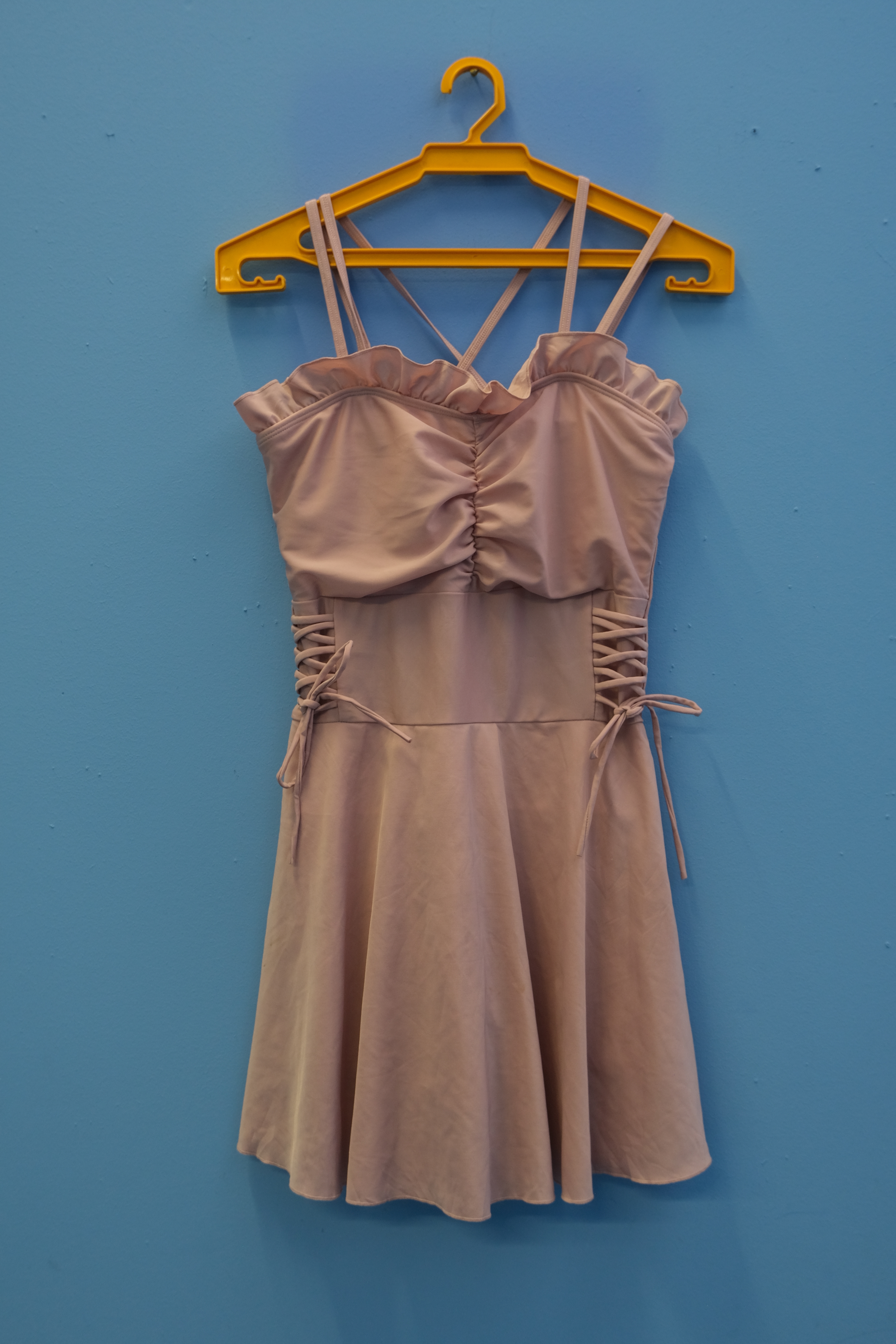 Abitino in jersey con pantaloncino interno